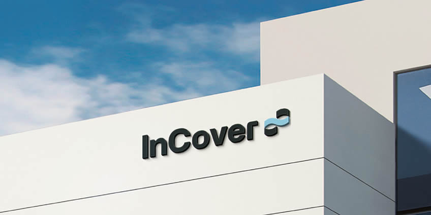 Logo de InCover en el edificio de oficinas